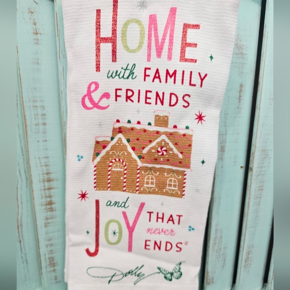 NWT Dolly Parton Four Piece Holiday Kitchen Set - Red and White - Picture 2 of 4